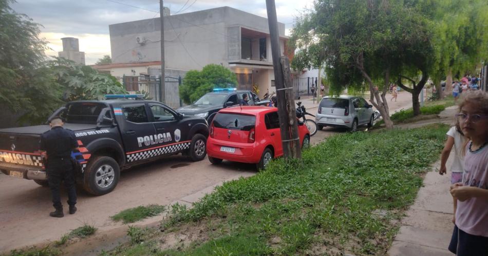 PERSECUCIÓN La policía puso fin a la huida del acusado en el ingreso al B� Señora de la Paz en Las Termas