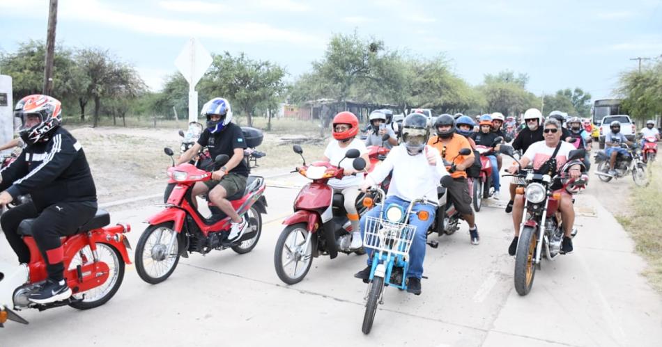 Zamora participoacute de la peregrinacioacuten en moto hacia el santuario de Mama Antula