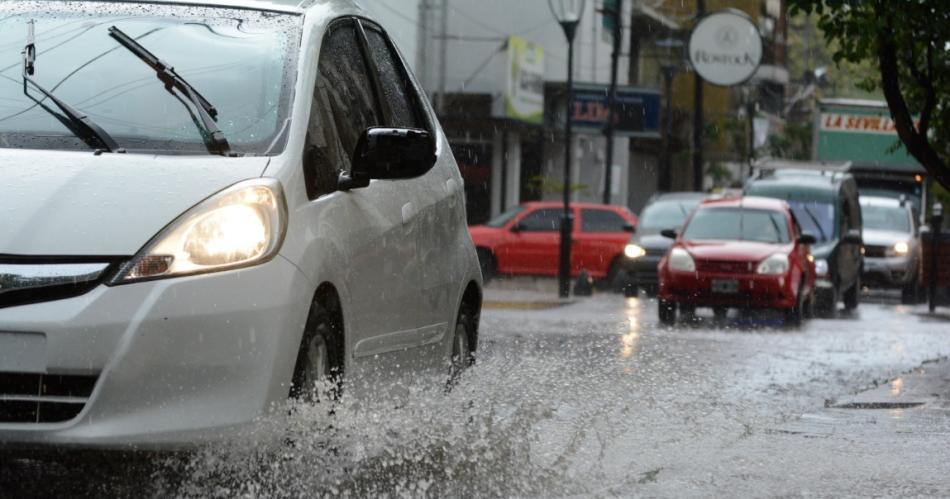 Emiten alerta por tormentas y vientos para 6 provincias- iquestSantiago estaacute