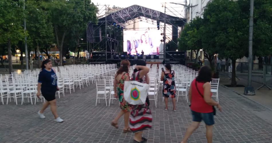 Santiago viviraacute la noche sontildeada a la espera de la ceremonia de canonizacioacuten de Mama Antula