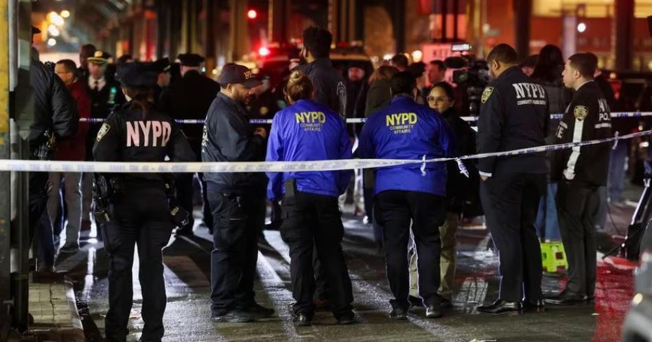 Un tiroteo en Nueva York dejoacute muertos y heridos