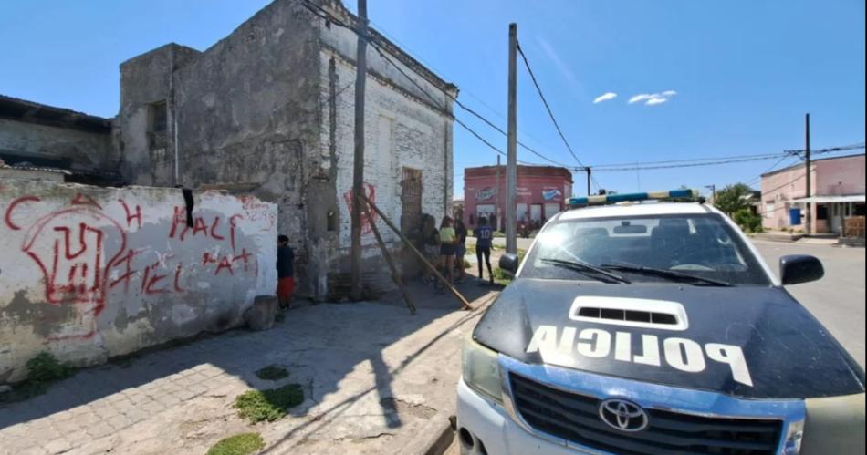 Horror- destapoacute una cloaca y encontroacute un feto de tres meses de gestacioacuten