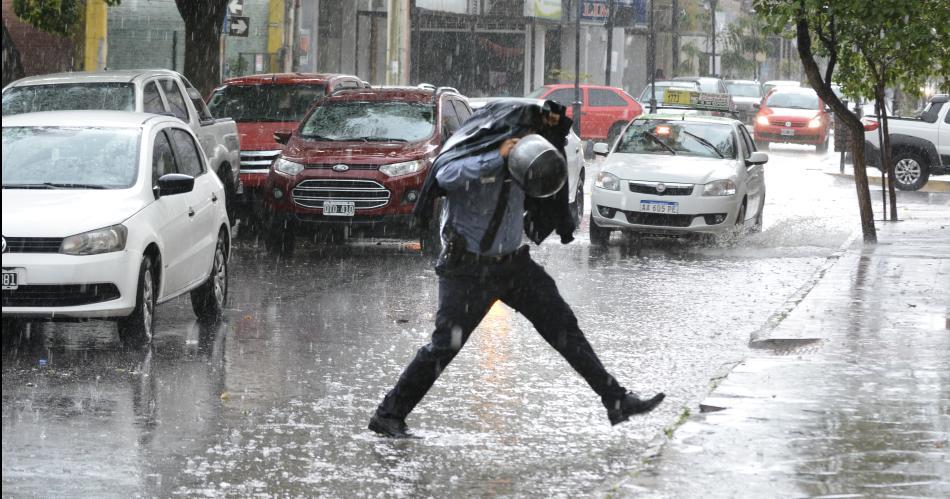 Rige alerta amarilla por lluvias intensas en Santiago del Estero y 10 provincias