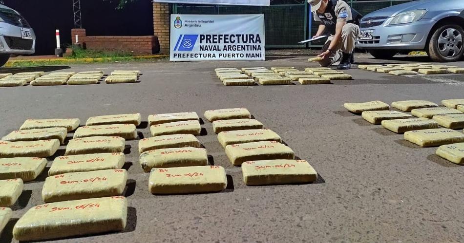 Prefectura secuestroacute maacutes de 100 kilos de marihuana y detuvo a cuatro narcos