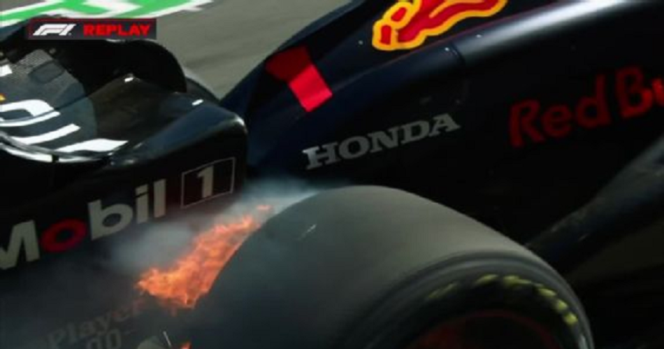 VIDEO F1- Verstappen abandonoacute por una explosioacuten y Carlos Sainz ganoacute en Australia