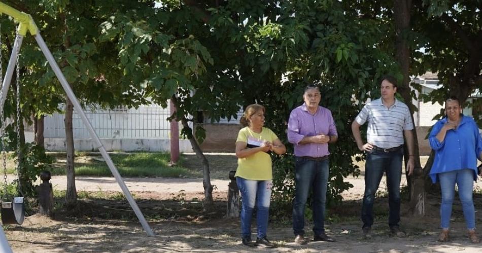 El intendente Nediani visitoacute el avance de importantes obras de mejoramiento en el barrio Textil