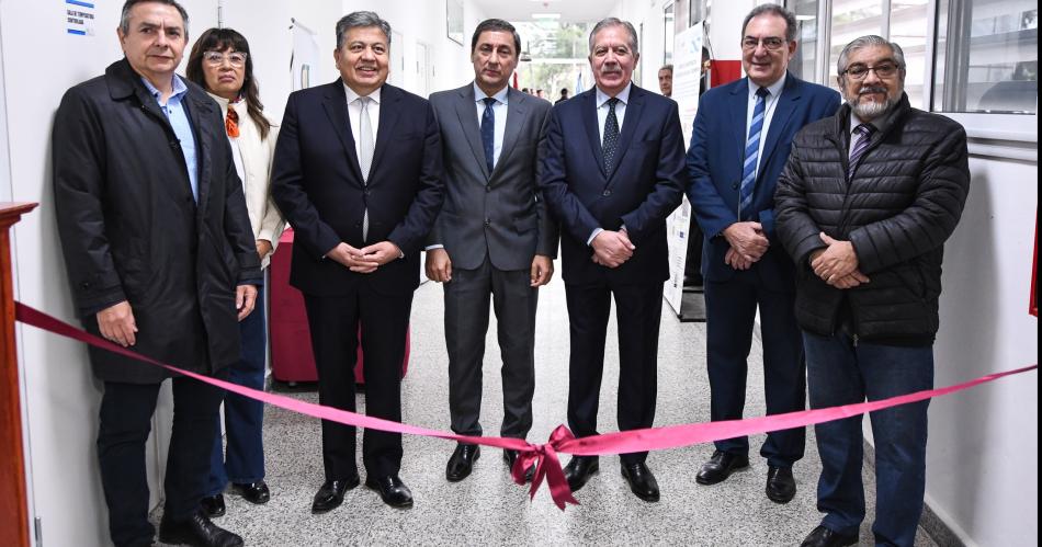 La Unse inauguroacute la ampliacioacuten de sus laboratorios centrales