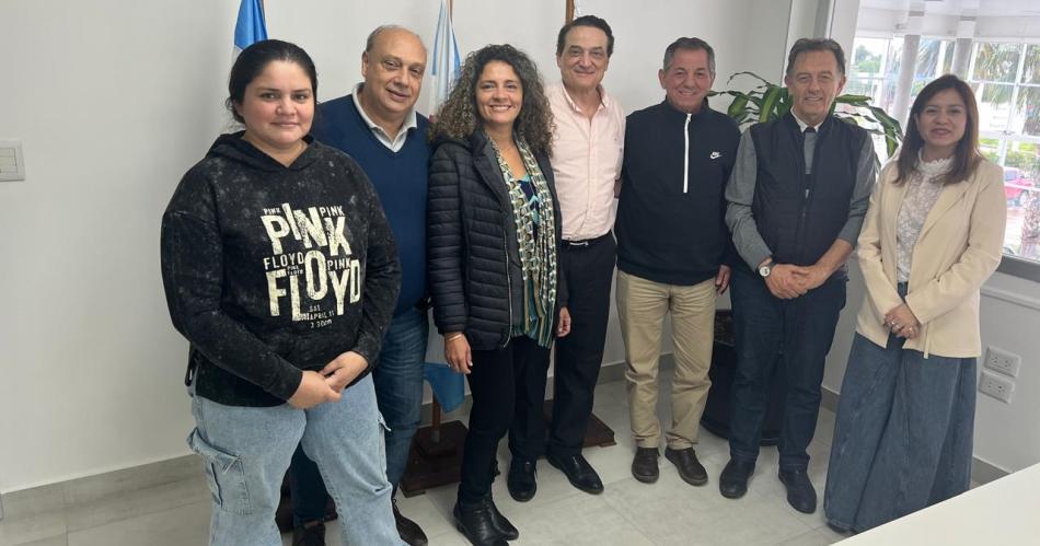 Anuncian nuevas acciones en el Centro Vecinal Comunitario