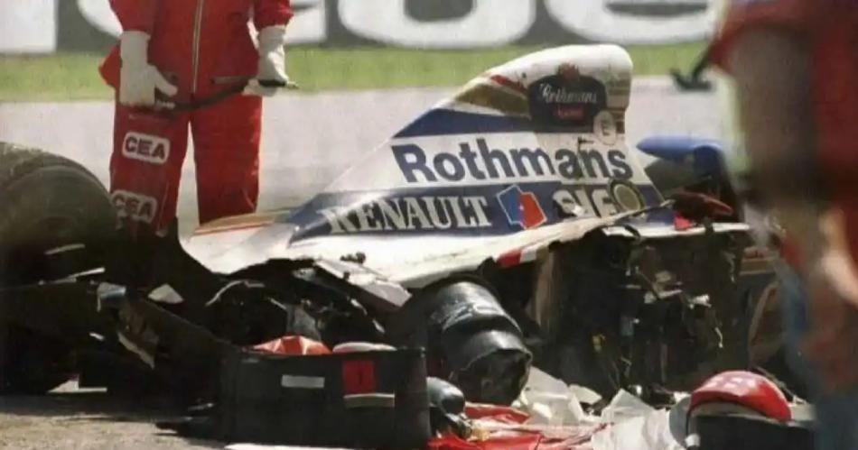 A tres deacutecadas de la muerte de Ayrton Senna el espeluznante relato del meacutedico que atendioacute
