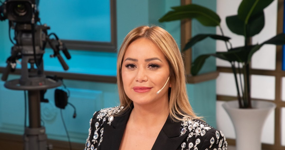 Karina reveloacute en el programa de Mirtha Legrand detalles sobre sus problemas de salud mental