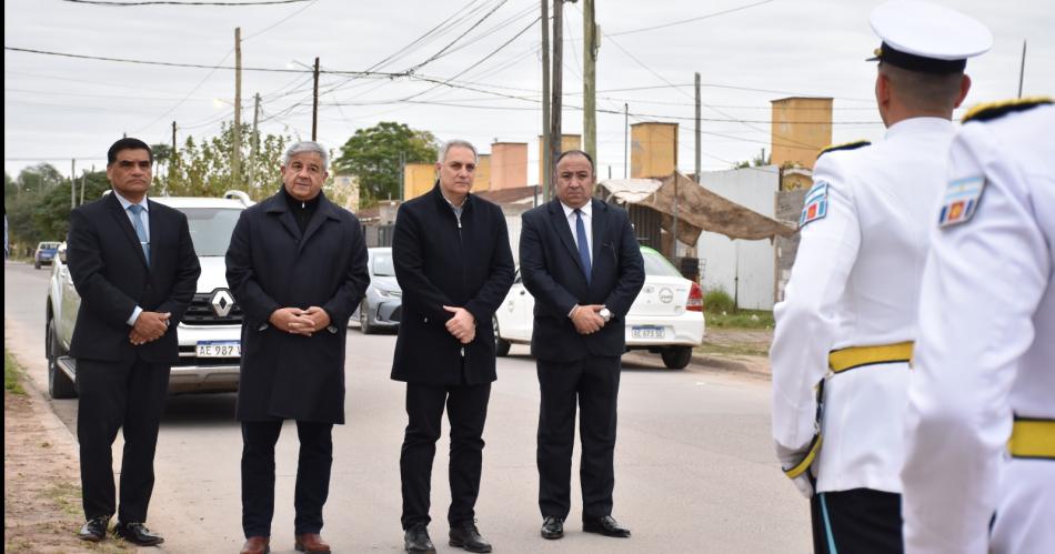 Inauguraron un moderno edificio policial en el Bordm Villa del Carmen- brindaraacute ayuda en la zona oeste