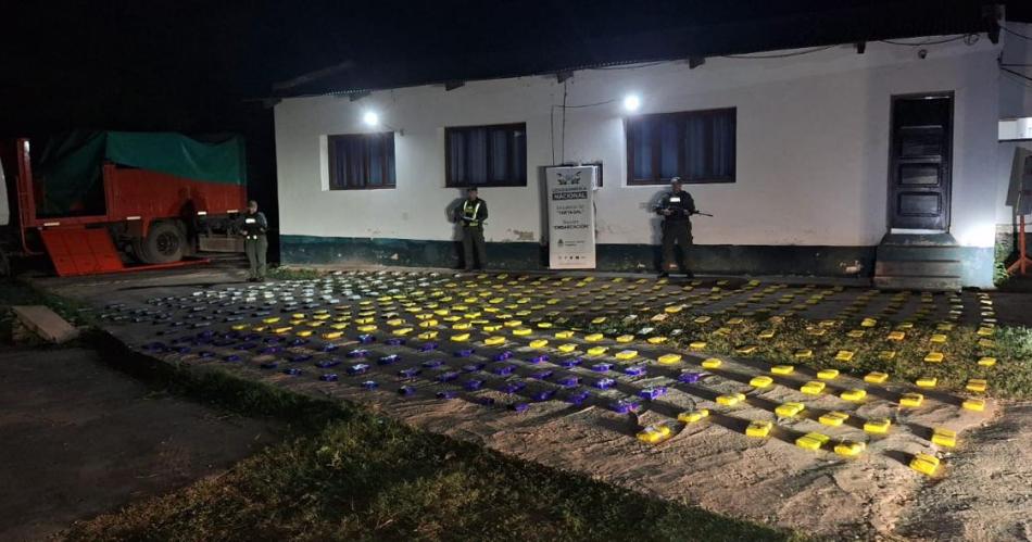 Ruta 34- secuestran 431 kilos de cocaiacutena en medio del operativo Otontildeo Blanco