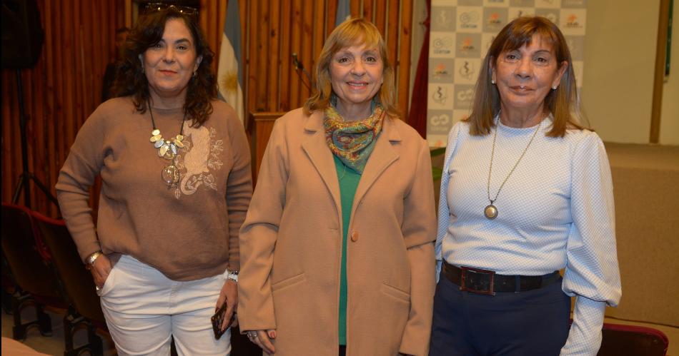 ACTO DE ASUNCIOacuteN EN EL COLEGIO DE MEacuteDICOS