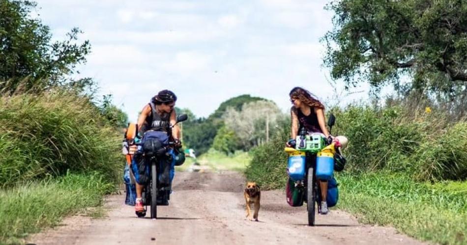 Youtubers ciclistas hicieron turismo en Antildeatuya y la zona