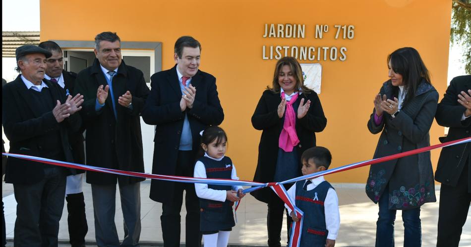 Zamora entregoacute viviendas e inauguroacute obras en el departamento San Martiacuten
