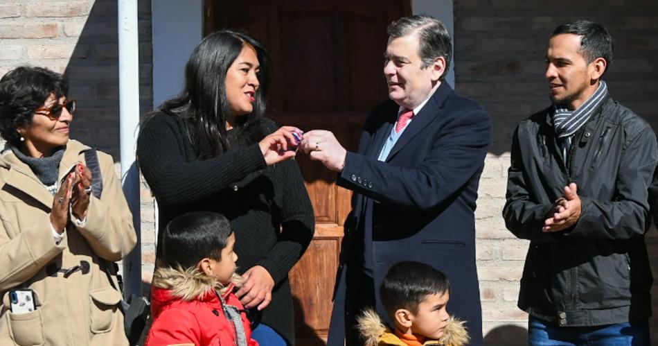 Zamora- Vamos a hacer el esfuerzo para que ninguacuten santiaguentildeo se quede en el camino