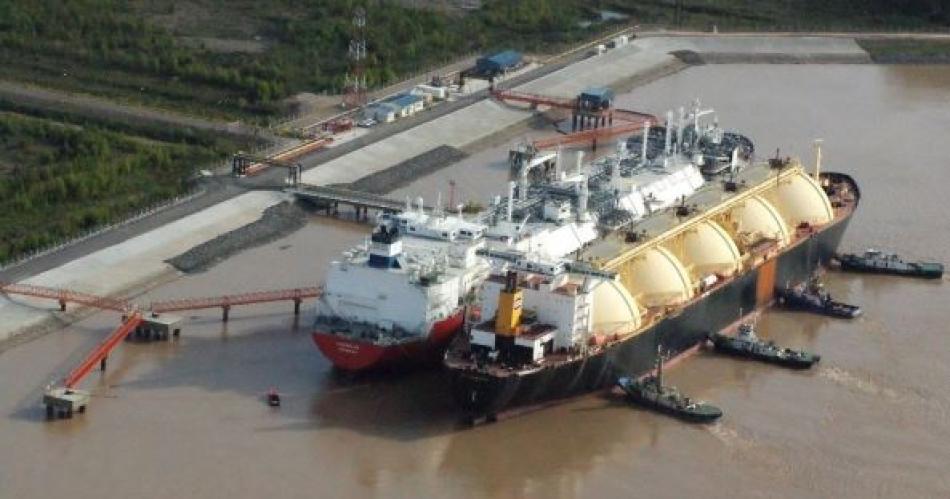 El Gobierno no confirma el pago de los barcos importados y hay incertidumbre por el gas