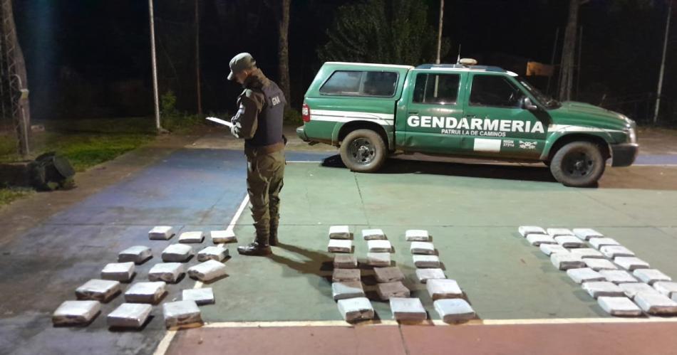 Gendarmeriacutea incautoacute maacutes de 33 kilos de marihuana en Misiones