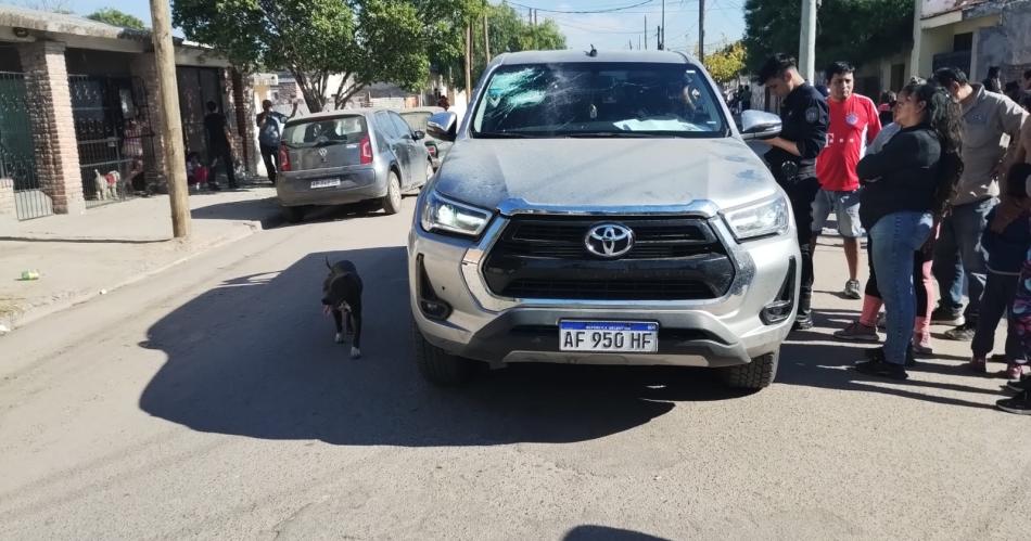 Un joven conductor embistioacute con su camioneta a un nintildeo de 4 antildeos y los vecinos casi lo linchan