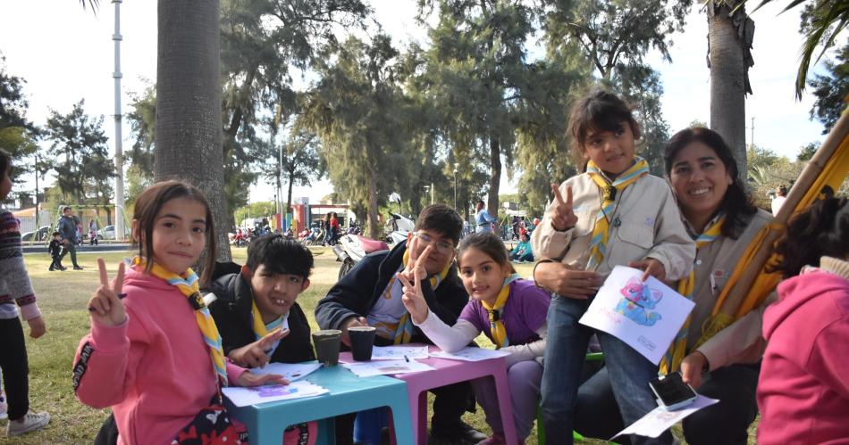 Nintildeos y nintildeas festejaron el Diacutea Internacional del juego en el Parque Sur