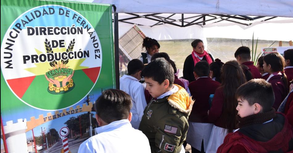 Realizan campantildea de acciones a favor del medioambiente y la salud en Fernaacutendez