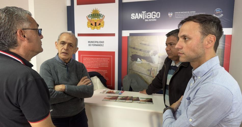 Fernaacutendez promocionoacute su Parque Industrial en la Expo Agroactiva en Santa Fe