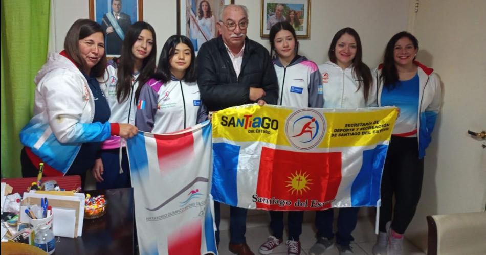 Tres santiaguentildeas presentes en el Campeonato Nacional de Natacioacuten Artiacutestica 