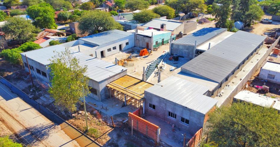 Avanza la obra en la Escuela Luisa L de Romero en Antildeatuya