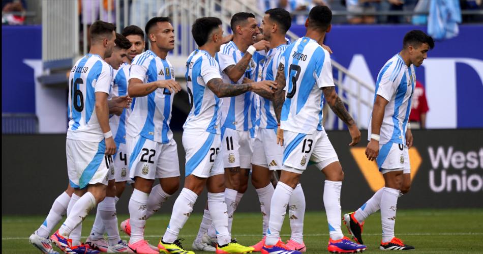 La Argentina con Messi ingresando en el ST vencioacute 1 a 0 a Ecuador en Chicago