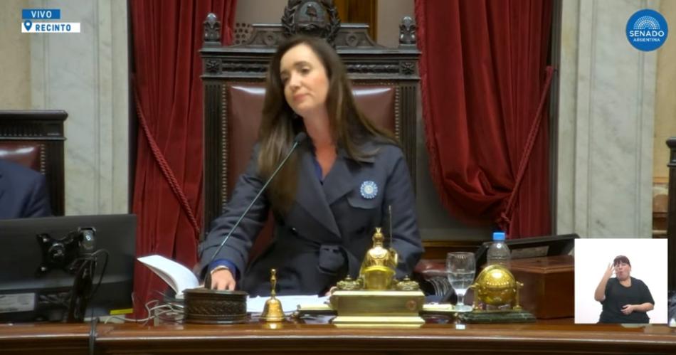 Victoria Villarruel desempatoacute y se aproboacute la Ley de Bases en el Senado