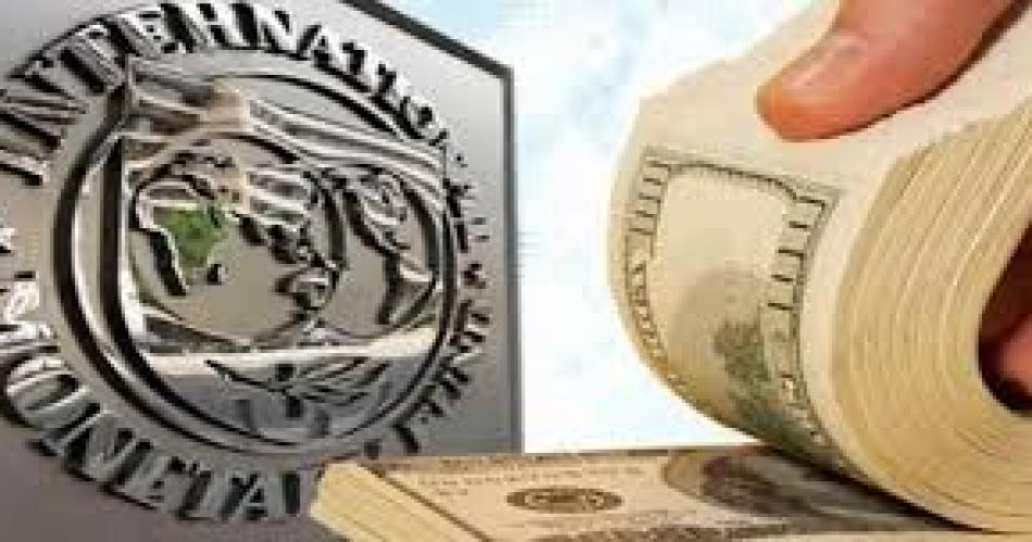 El FMI aproboacute la octava revisioacuten del acuerdo con la Argentina y enviaraacute US800 millones