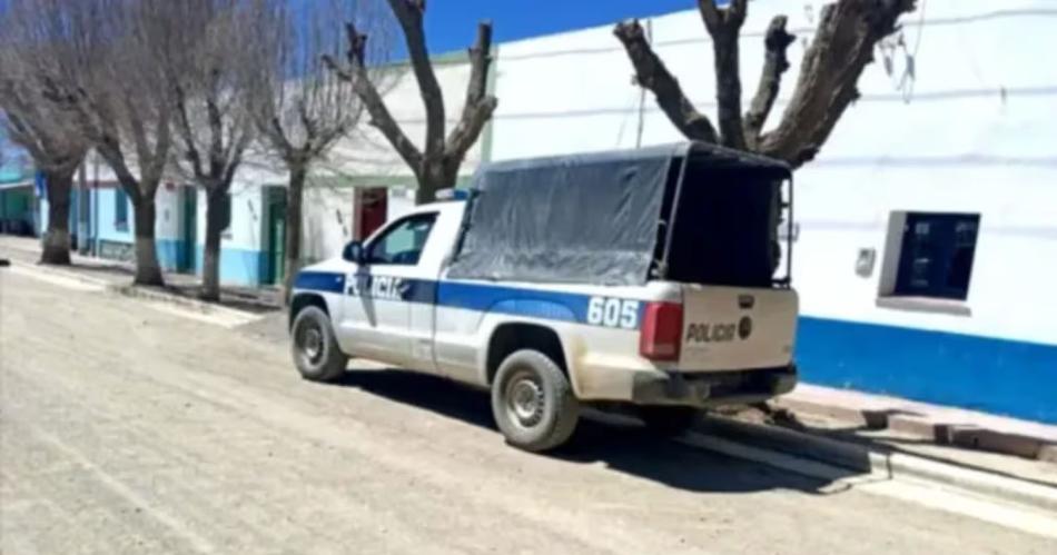 Tragedia- un hombre comiacutea una naranja se atragantoacute y murioacute