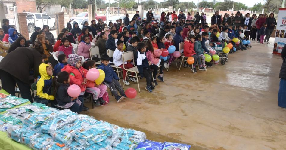 Entregaron alimentos nutricionales a familias de la zona rural de Loreto