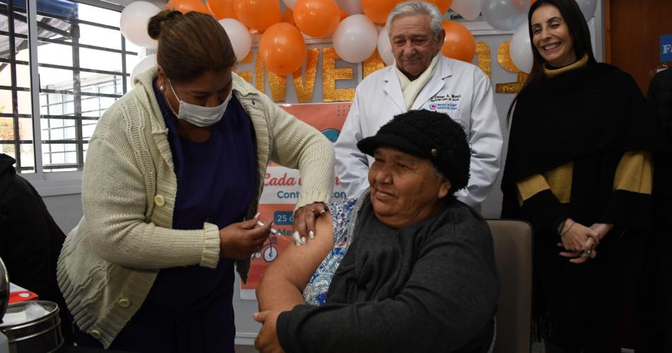 Se hizo el lanzamiento del mes de la vacunacioacuten santiaguentildea en Capital e interior