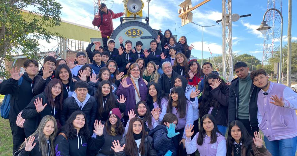 Alumnos de Lourdes visitaron instituciones de La Banda 