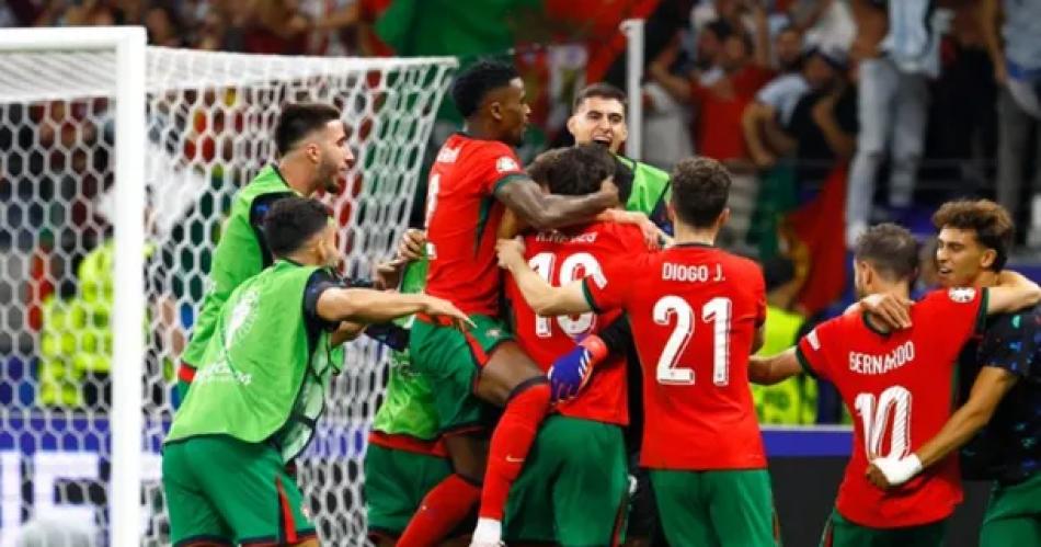 Portugal vencioacute por penales a Eslovenia y avanzoacute a los 4tos de final de la Eurocopa