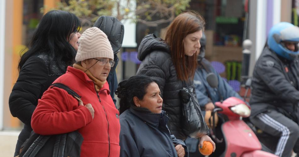 Santiago amanecioacute con sensacioacuten teacutermica de 0deg y cielo cubierto