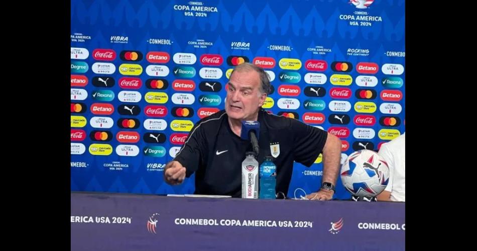 VIDEO  Me canseacute- Bielsa explotoacute contra la organizacioacuten de la Copa Ameacuterica