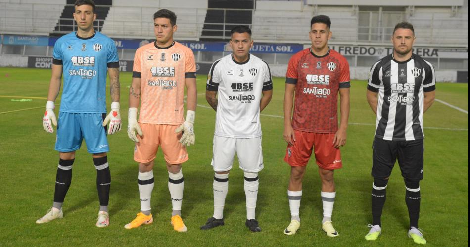 Presentaron las camisetas y tambieacuten al renovado plantel de Central Coacuterdoba