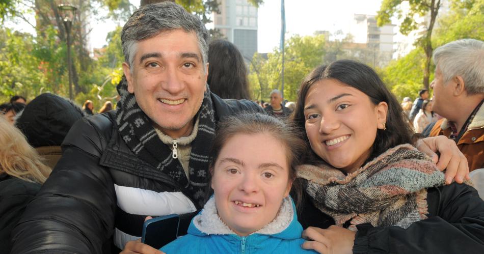 HOMENAJE A LA VIRGEN DEL CARMEN EN LA PLAZA LIBERTAD