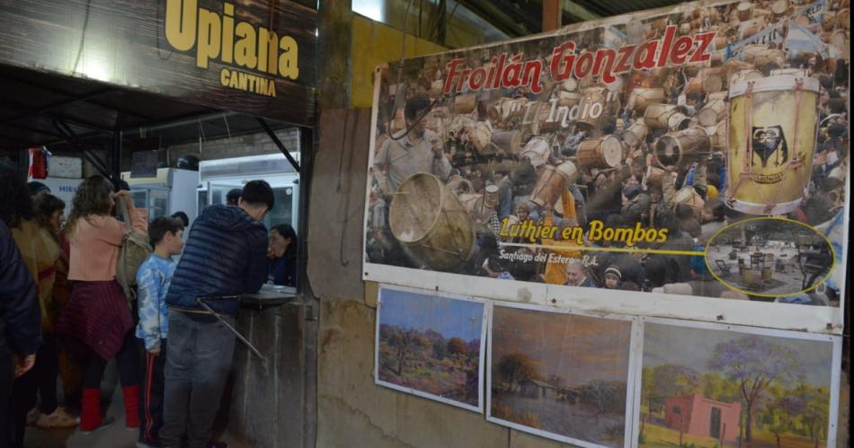 Las mejores imaacutegenes de la vigilia de la XXII Marcha de los Bombos