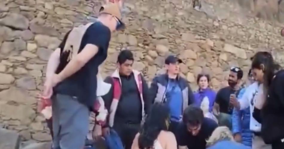 Un argentino murioacute en Machu Picchu mientras haciacutea una excursioacuten- Denuncian mala atencioacuten  