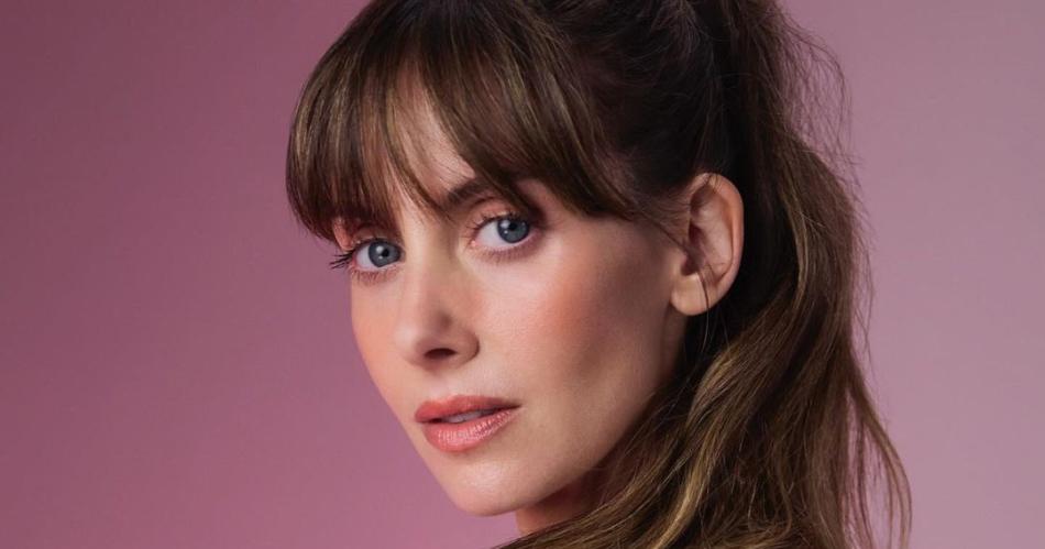 ALISON BRIE Y LOS SECRETOS DE LA FAMILIA DELANEY