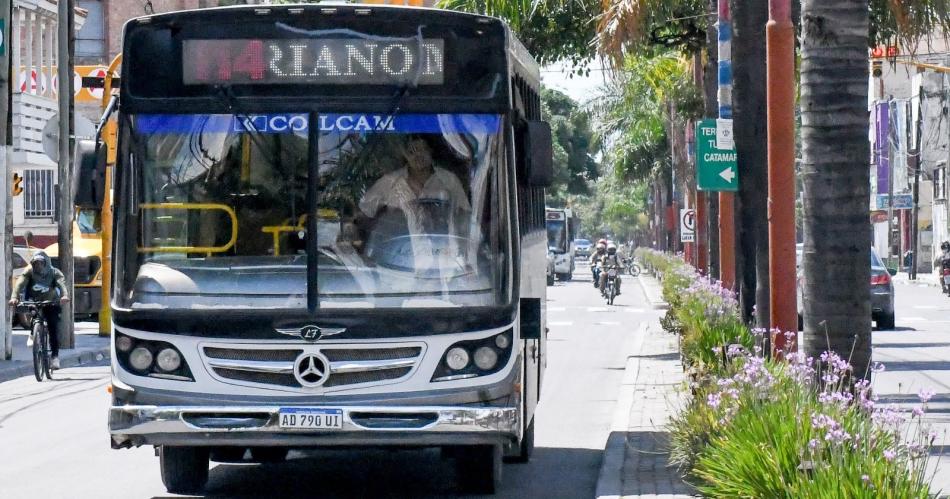 Habraacute colectivos gratis en la vigilia por el aniversario de la ciudad- desde queacute hora