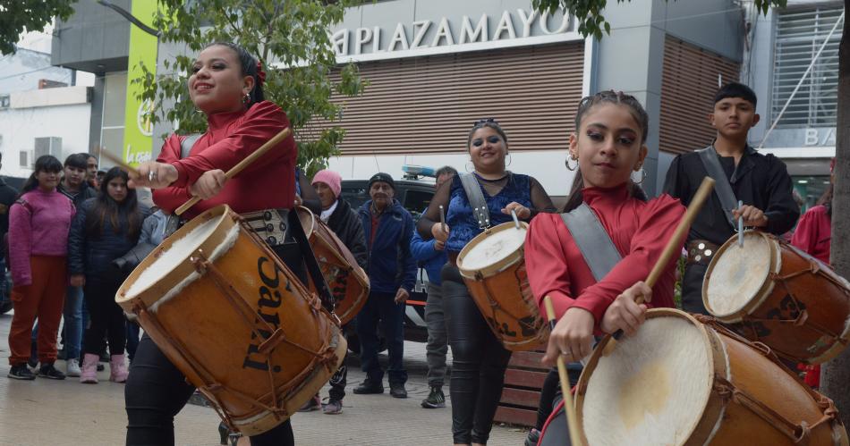 La Accioacuten Teatral Urbana convirtioacute el centro de la ciudad Capital en un escenario gigante