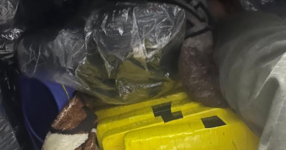 Gendarmeriacutea aclara hacia doacutende iba la droga que decomisaron en Tucumaacuten