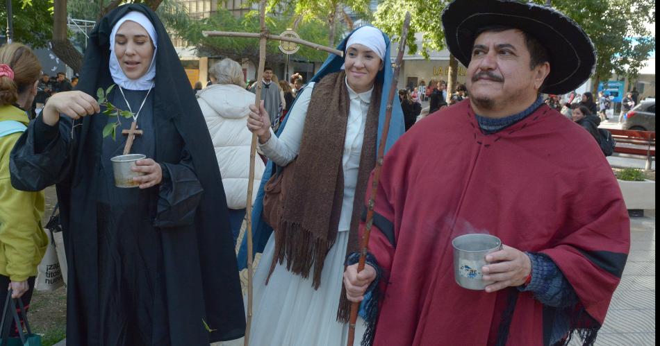 La Accioacuten Teatral Urbana convirtioacute el centro de la ciudad Capital en un escenario gigante