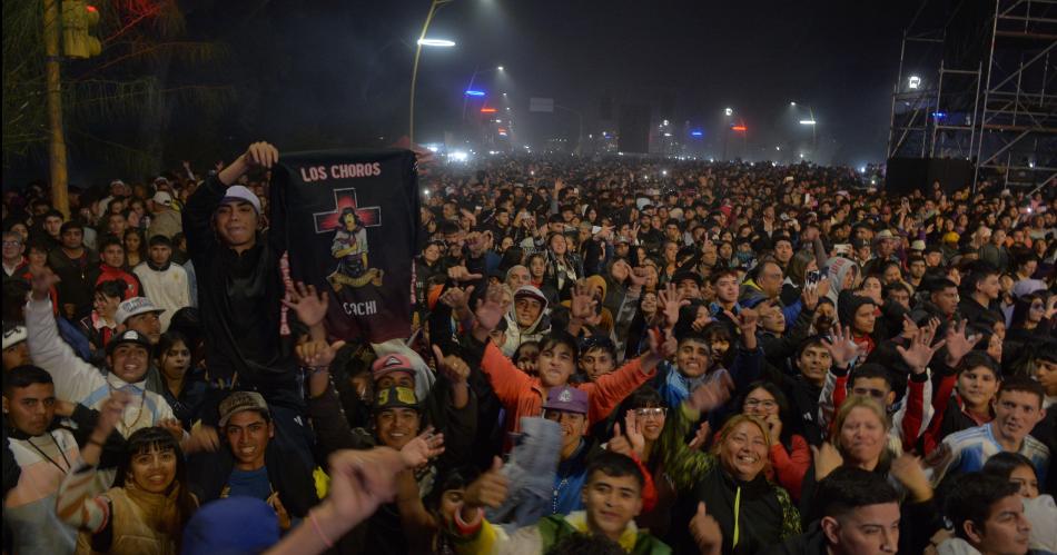 Masivo festejo central de los 471 antildeos con el Festival Madre de Ciudades y acto protocolar