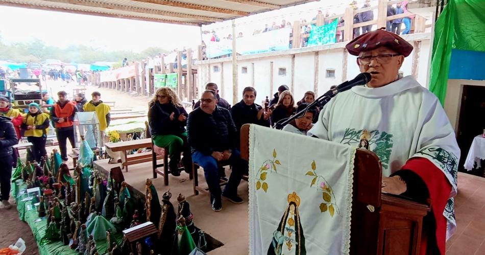 Una multitud acompantildeoacute los festejos en honor a la Virgen de Huachana