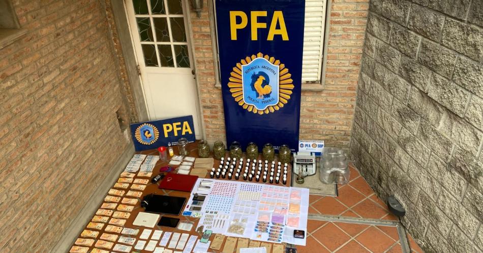 Detienen a un hombre por venta de eacutextasis alucinoacutegenos estimulantes y marihuana